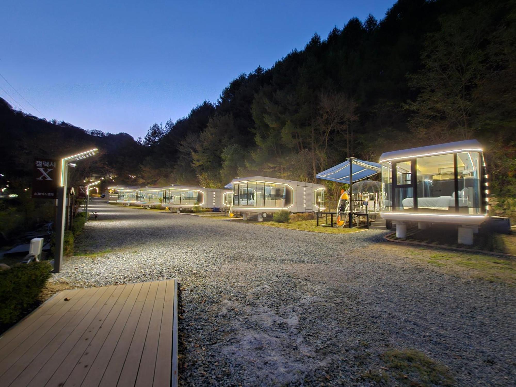 Galaxy X Hotel Type Caravan Glamping & Pension Pyeongchang Exterior photo